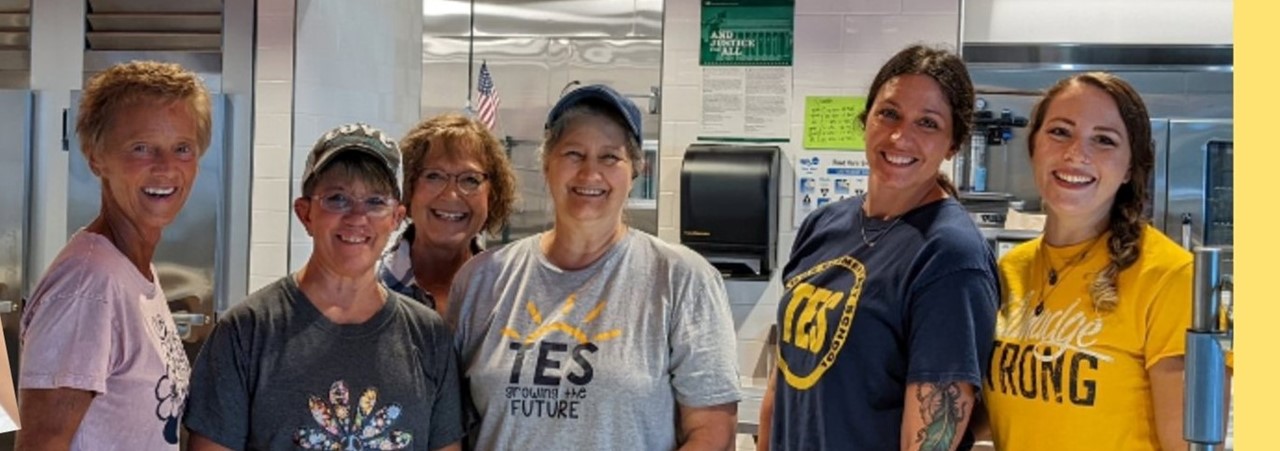 TES kitchen staff